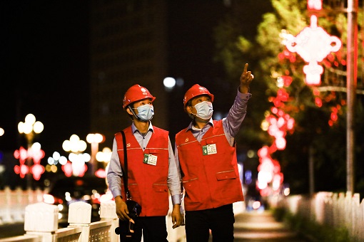 强化政治担当发扬铁军精神</p><p>　　再接再厉圆满完成保电任务